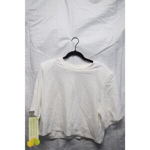 KBB by Kahlana Women's Short Sleeve T-Shirt The Trice Tee Large